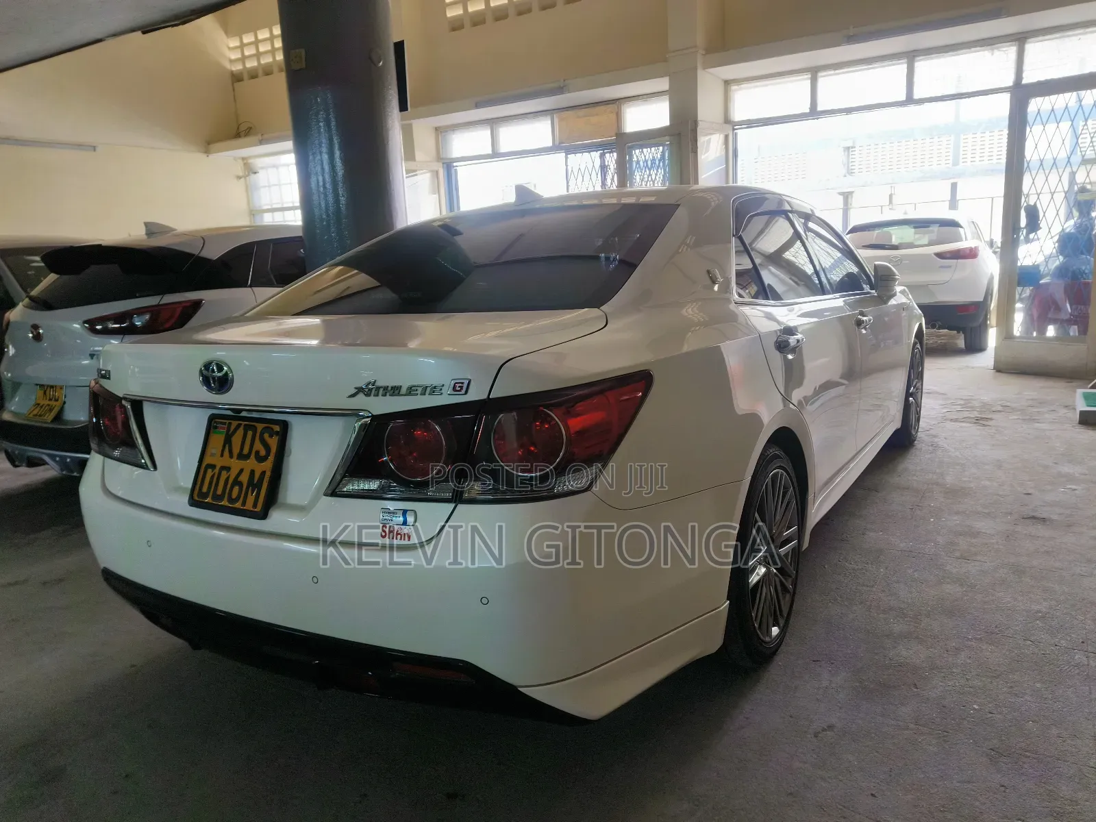 Toyota Crown 2018 White