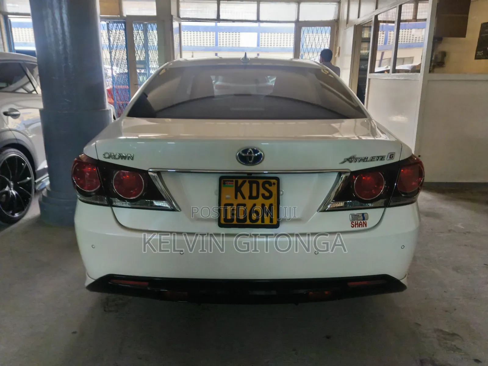 Toyota Crown 2018 White