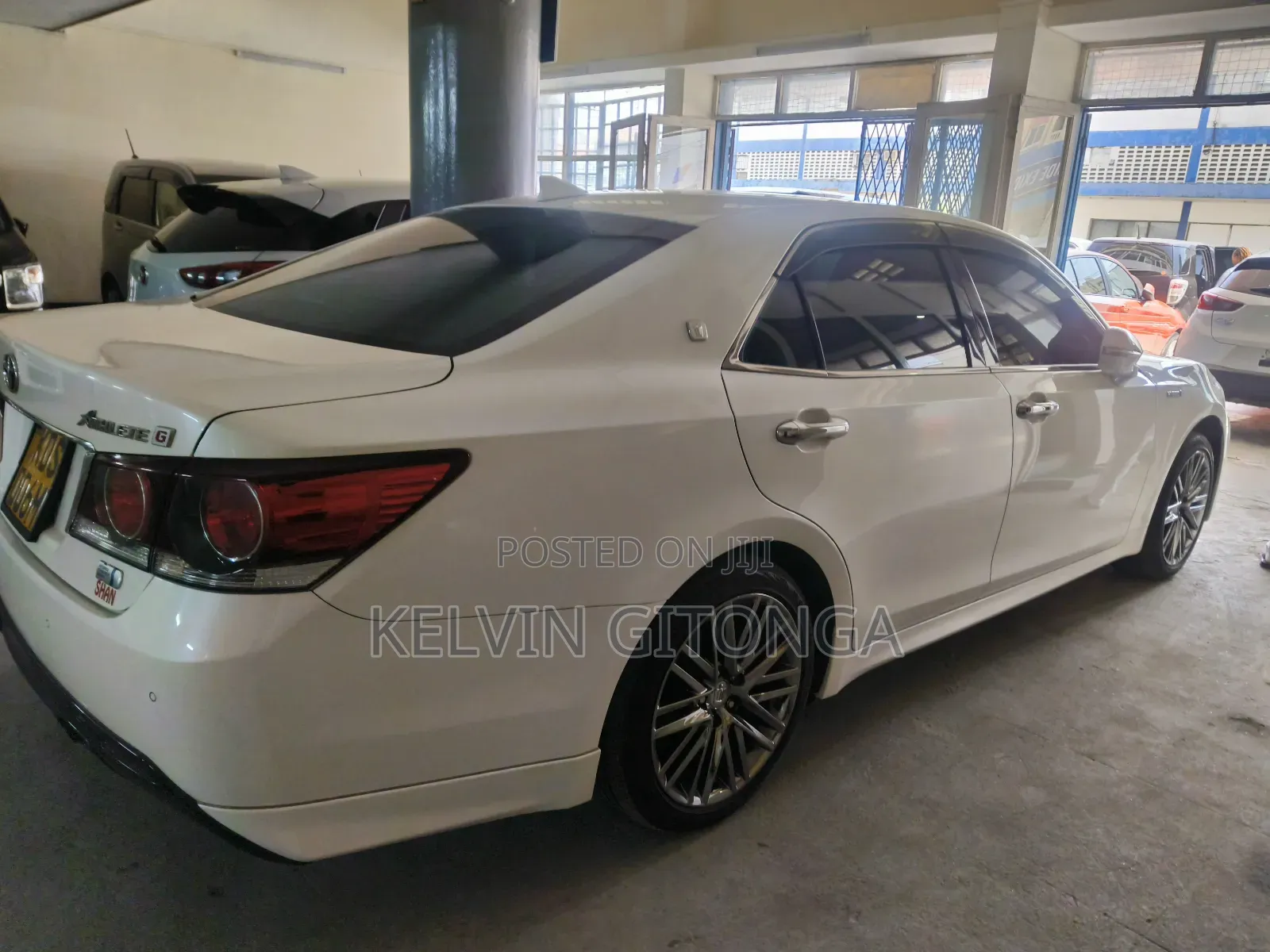 Toyota Crown 2018 White