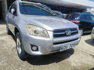 Toyota RAV4 2015 Silver