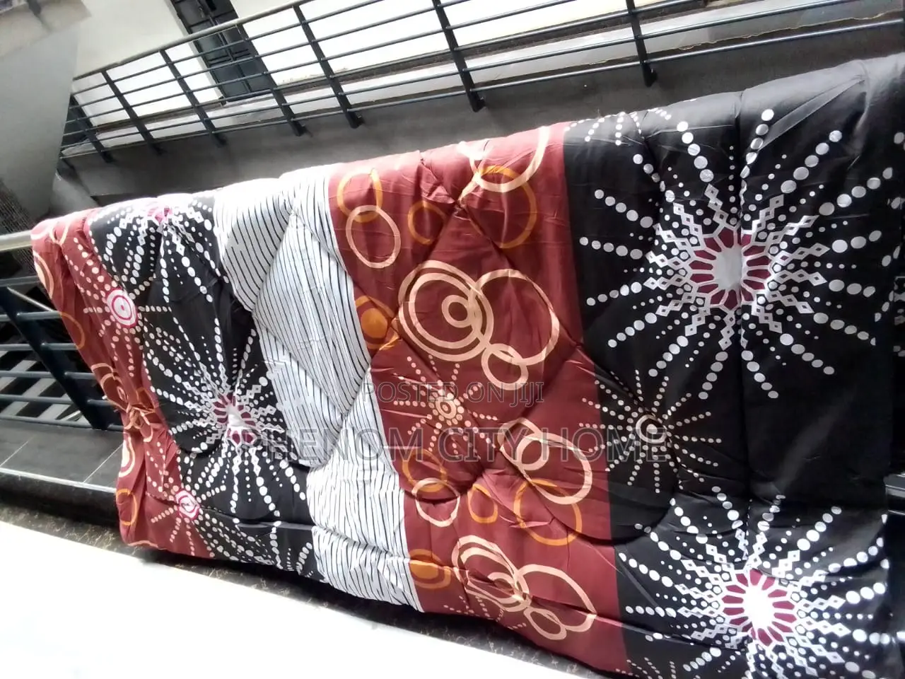 Normal Unbinded Duvets Set