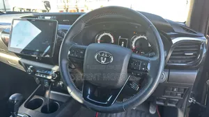 Toyota Hilux 2020 Black