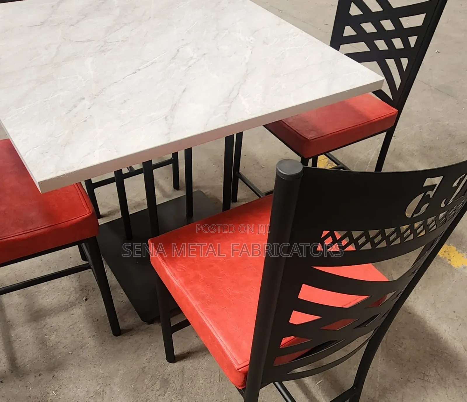 Exquisite Restaurant Set