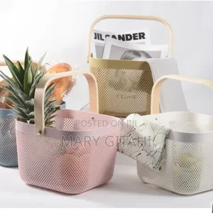 *Portable Storage Basket With Mesh Wooden Handle*