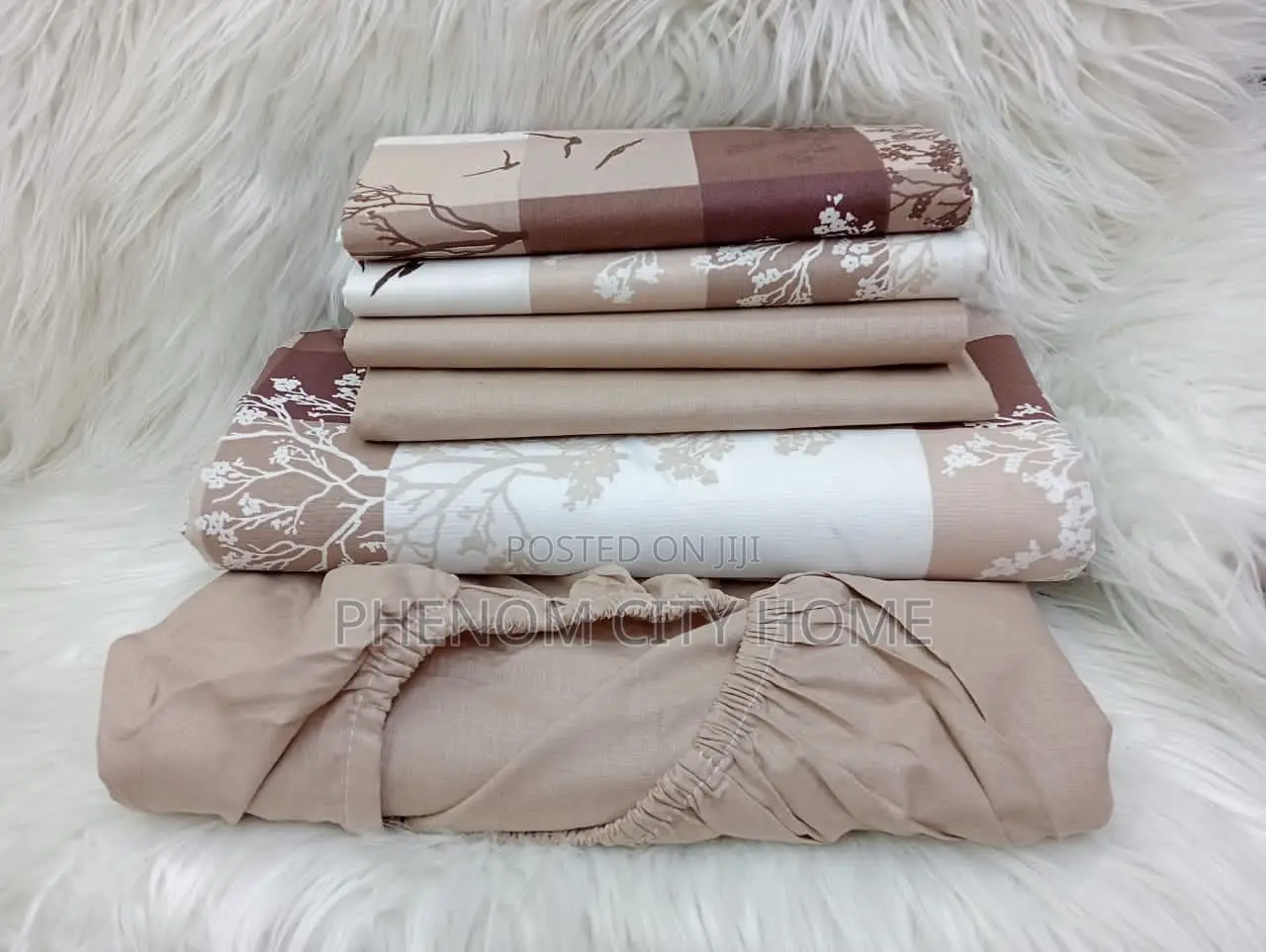 A Pair of Cotton Fitted Bedsheet Set