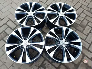18 Inch Hurrier Original Rims Set Black Silver