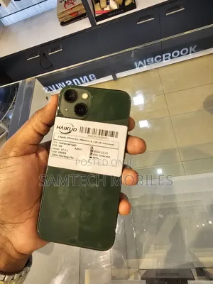 Apple iPhone 13 128 GB Green