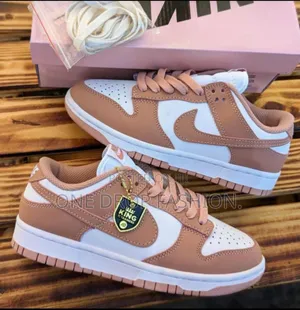 Rose Whisper Sneakers Io977
