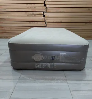 Inflatable Airbed With Inbuilt Pump- (190*101*38 Cms)