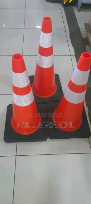 Safety Road Cone /Traffic Cone