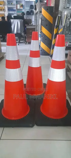 Traffic Cones/ Safety Road Cone