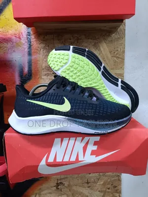 Nike.Zoom.Sneakers 799