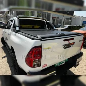 Roller Lid Fitted on This Hilux Revo