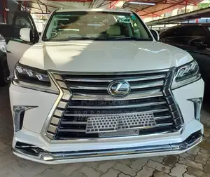Lexus LX 2018 White