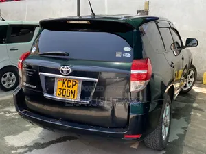 Toyota Vanguard 2011 Black