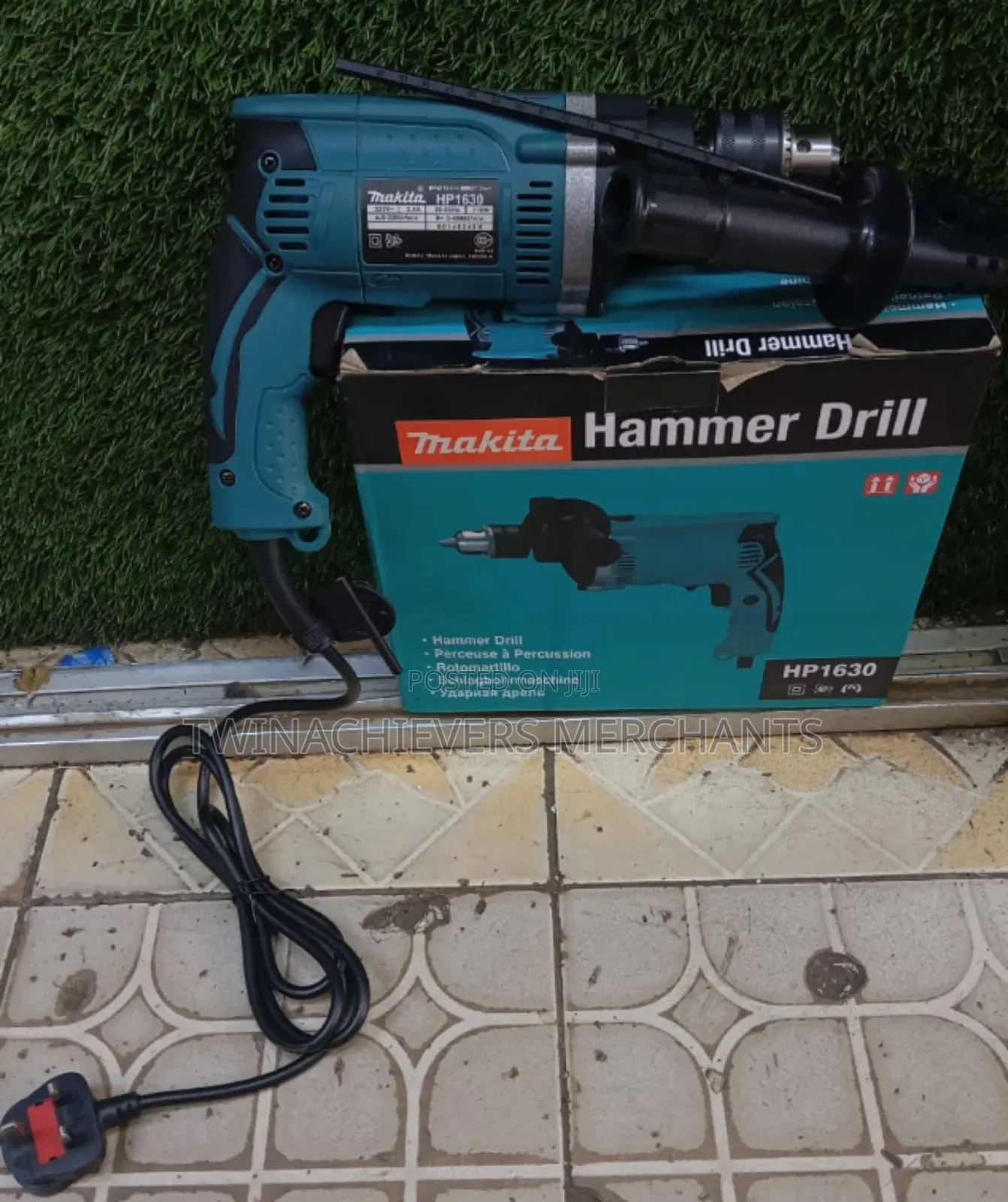 Makita Electric Hammer Drill 710w