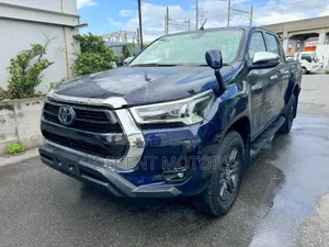 Toyota Hilux 2021 Blue