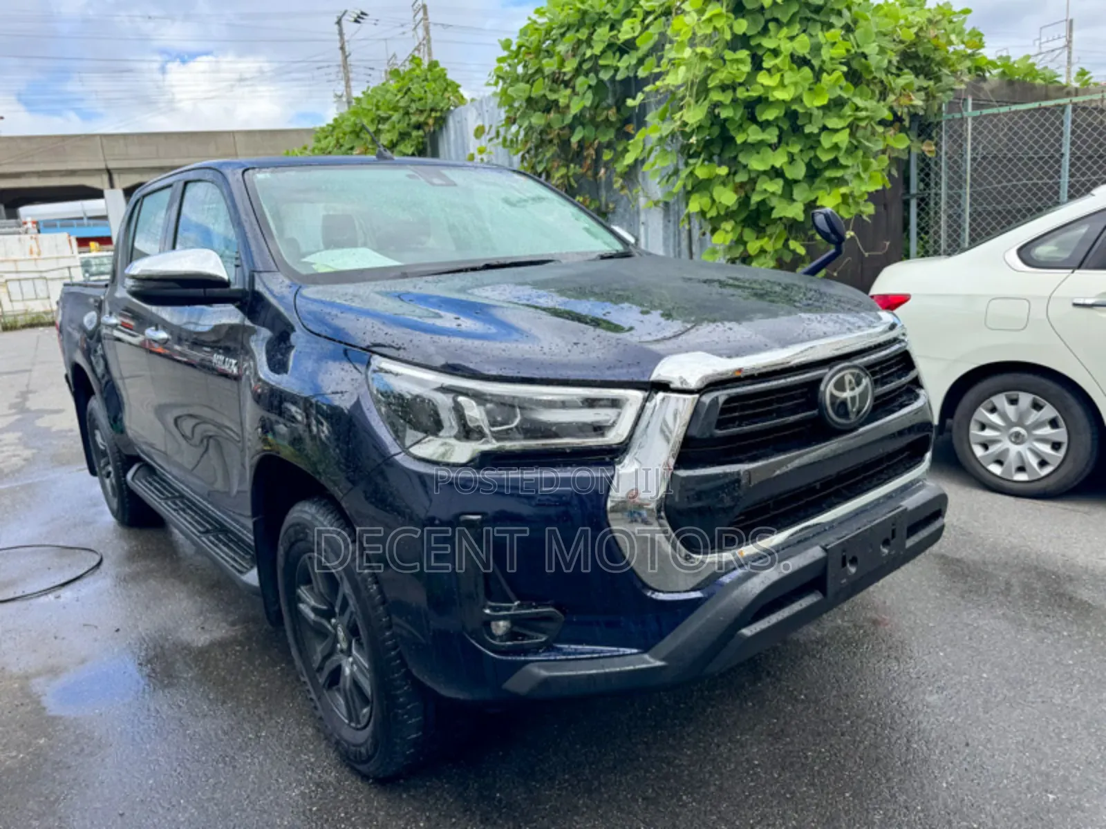 Toyota Hilux 2021 Blue