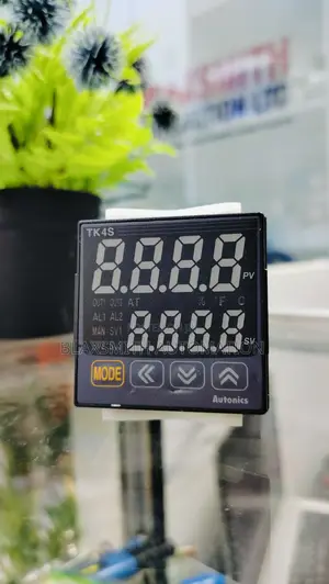 Autonics Temperature Conroller Tcn4s-24r