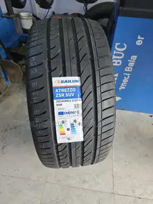 295/40r21 Sailun Tire