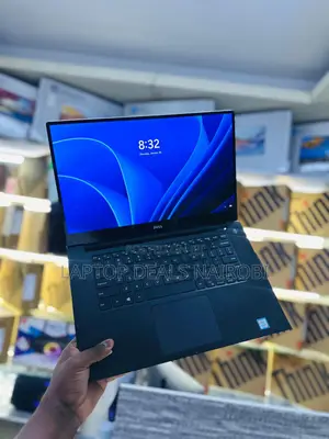 Laptop Dell XPS 15 9560 8GB Intel Core I7 SSD 256GB