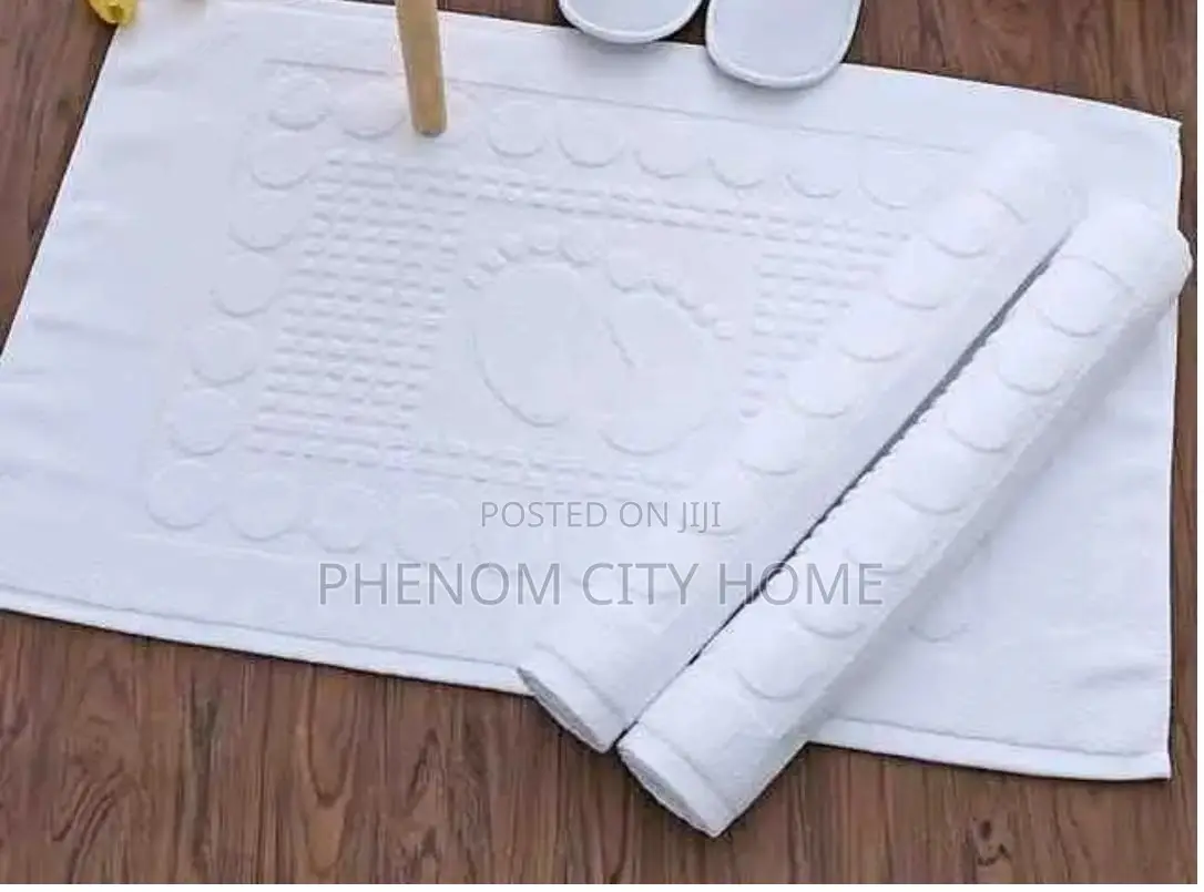 Plain White Absorbent Floor Mats