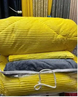 Weaverbird Yellow Warm Velvet Duvet Set