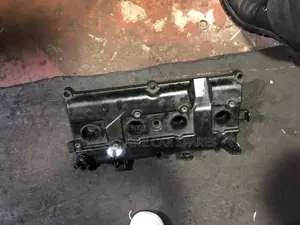 Nissan X-Trail (MR20)Top Cover Engine