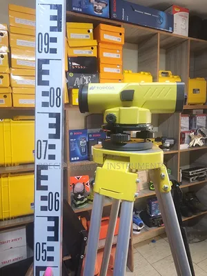 Topcon Levelling Machine [With Accessories]