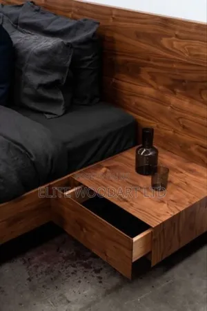 Rustic/Us Wood Grain Floating Bed
