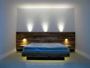 Rustic/Us Wood Grain Floating Bed