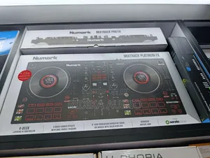 Original Numark Mixtrack Patinum FX Serato DJ