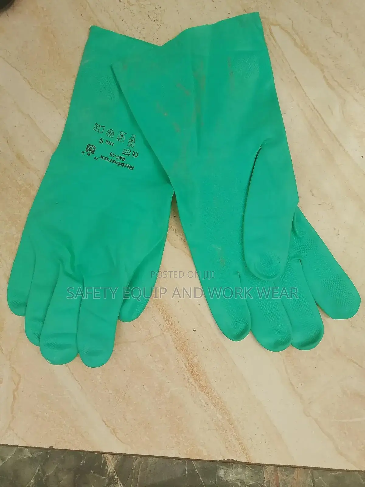 Nitrile Gloves