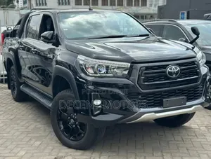 Toyota Hilux 2.4 Diesel 2020 Black