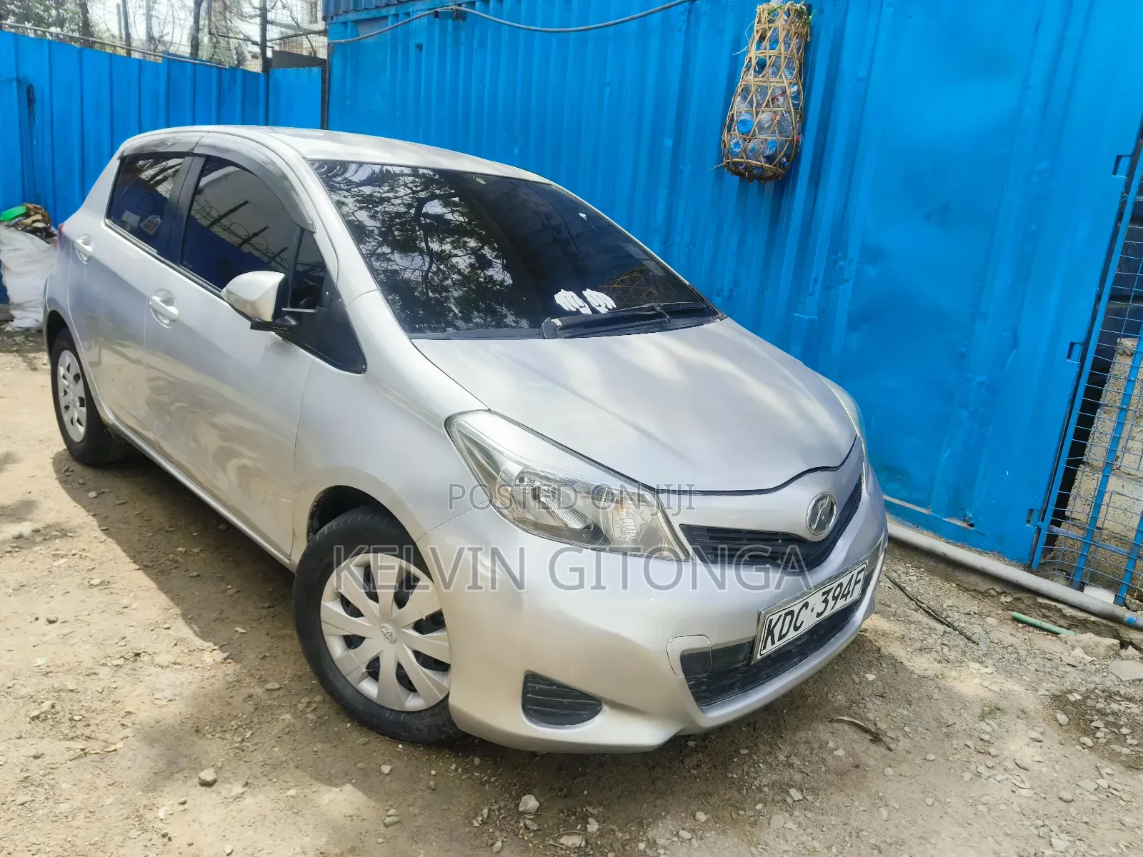 Toyota Vitz 2015 Silver