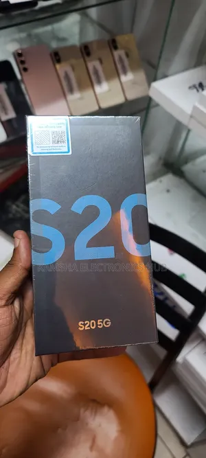 New Samsung Galaxy S20 128 GB Green