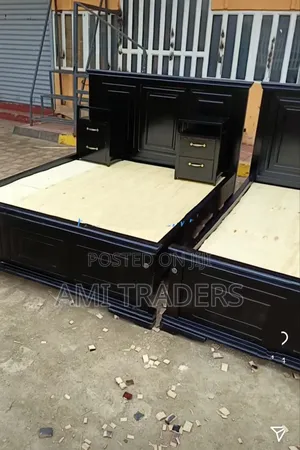 Wooden Bed - 5*6 Black