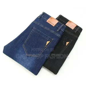 Straight Jeans
