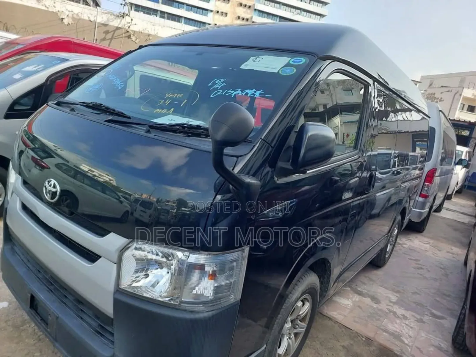 Toyota HiAce 2018 Black