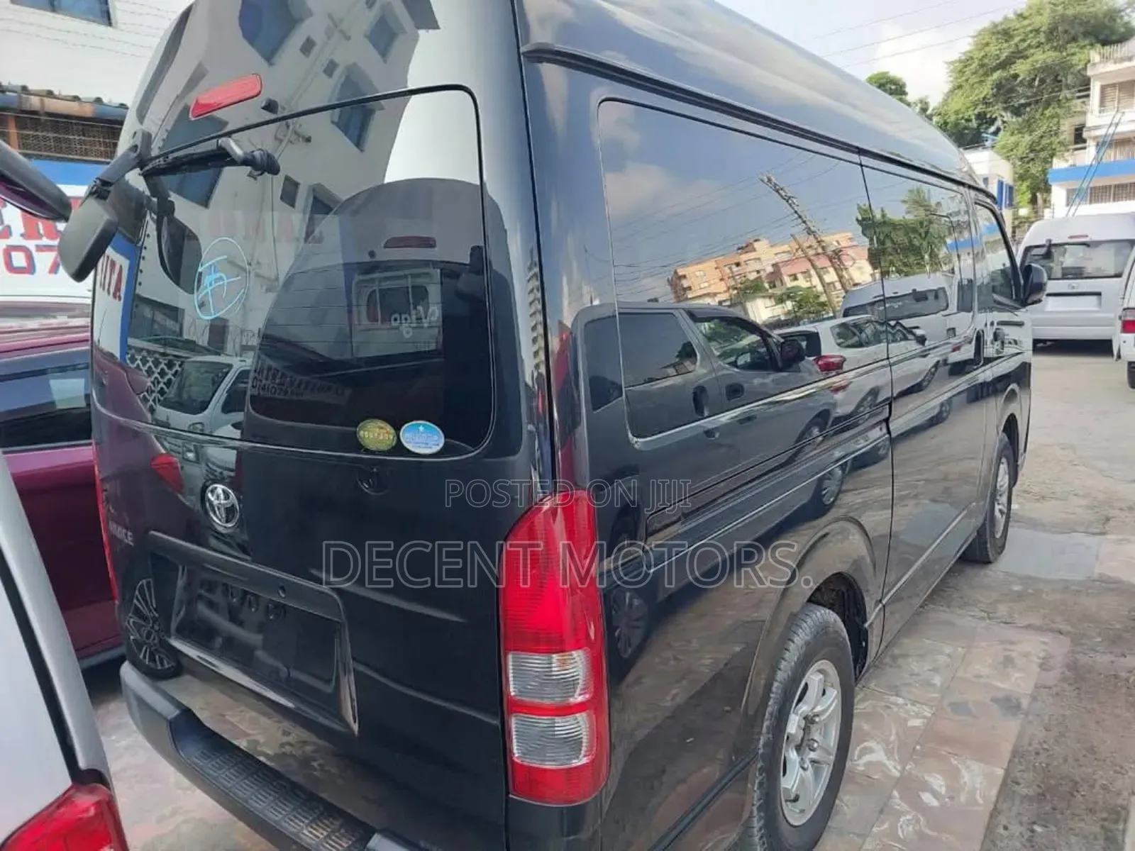 Toyota HiAce 2018 Black