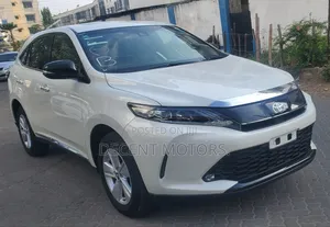 Toyota Harrier 2.0 2018 White