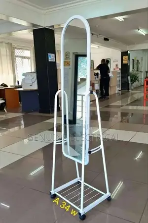 Durable Dressing Mirror With Wheels