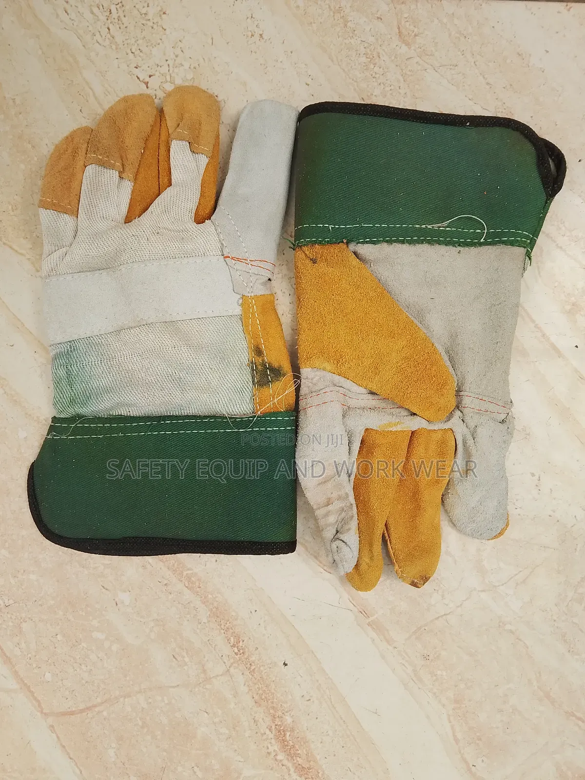 Short Leather Gloves
