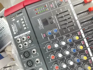 Brand New Max Pmx402du Mixer