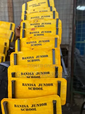 Printed Goldish Comfortable School Lockers and Chairs