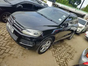Volkswagen Touareg 2011 Black