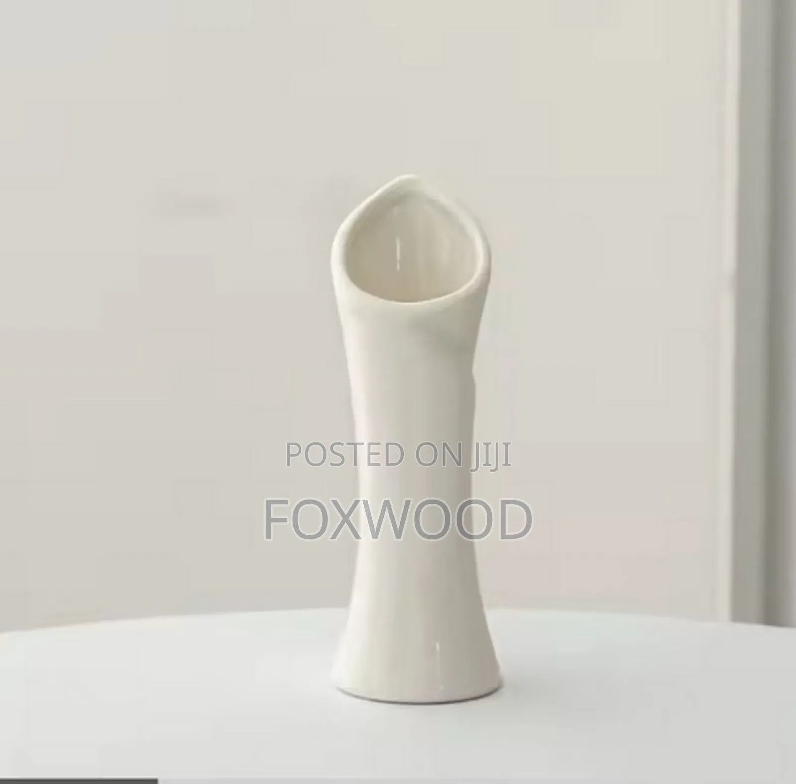 Ceramic Flower Shapely Leaf