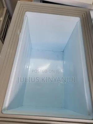 Deep Medium Capacity Freezer