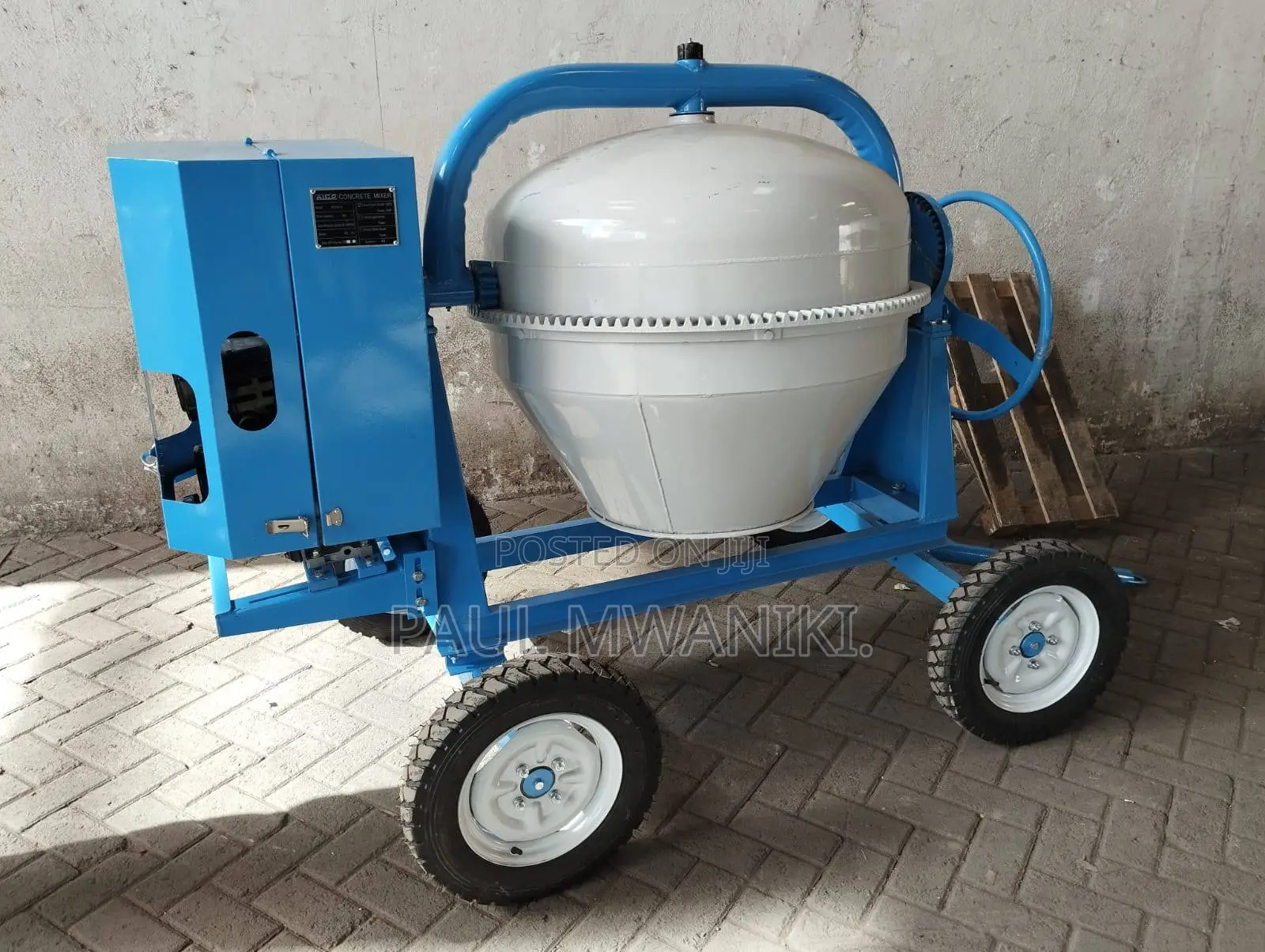 400l Concrete Mixer/ Aico.
