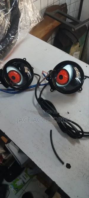 Dynamic Blinking Devil Eyes 3 Inch
